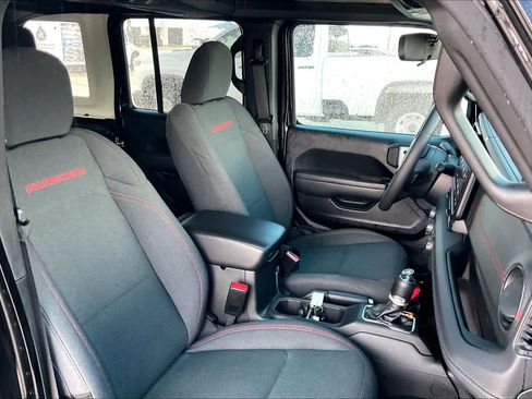 Used 2025 Jeep Wrangler Unlimited Rubicon image 8