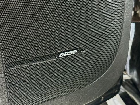 Used 2012 GMC Acadia Denali image 19