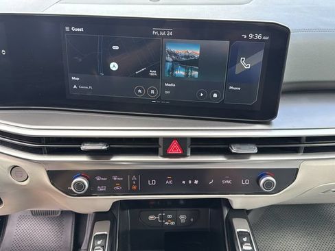 Used 2024 Kia Sorento S w/ Panoramic Sunroof Package FWD image 23