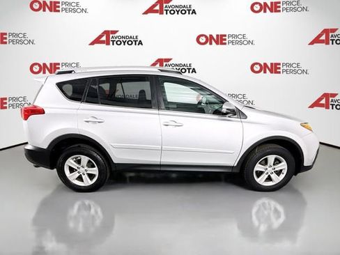 Used 2013 Toyota RAV4 XLE image 8