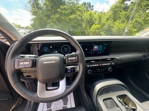 Used 2026 Hyundai Palisade SEL FWD image 19