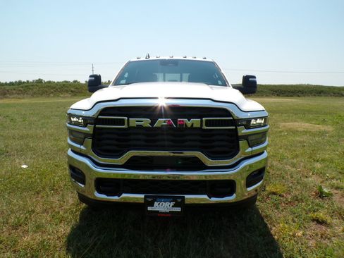 New 2026 RAM 2500 Tradesman AWD/4WD image 1