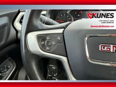 Used 2023 GMC Acadia SLT image 52