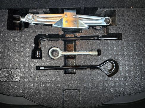 Used 2011 Acura TL w/ Technology Package image 52