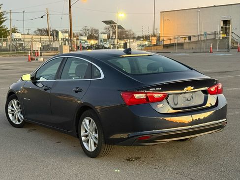 Used 2016 Chevrolet Malibu LT image 3