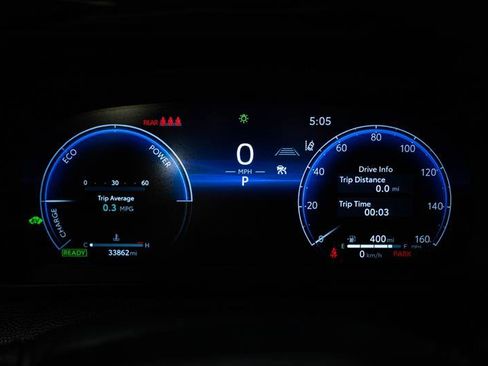 Used 2024 Toyota Crown AWD/4WD image 17