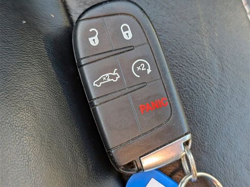 Used 2022 Chrysler 300 S image 31