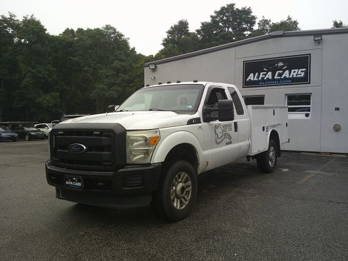 Used 2011 Ford F250 XL w/ Snow Plow Prep Pkg AWD/4WD image 1