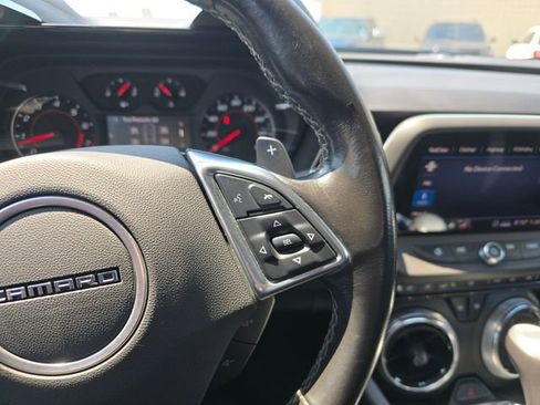 Used 2020 Chevrolet Camaro LT w/ Technology Package RWD image 17
