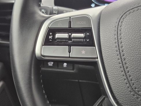 Used 2025 Kia Telluride S FWD image 25