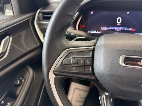 Used 2021 Jeep Grand Cherokee L Laredo AWD/4WD image 31