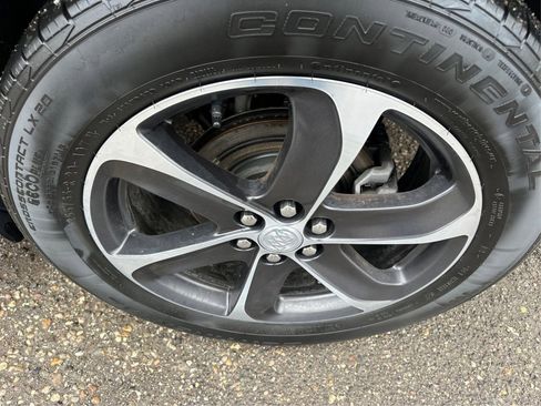 Used 2022 Buick Enclave Essence w/ Experience Buick Package image 19