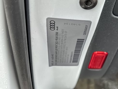 Used 2021 Audi S4 Premium Plus w/ Premium Plus Package image 27