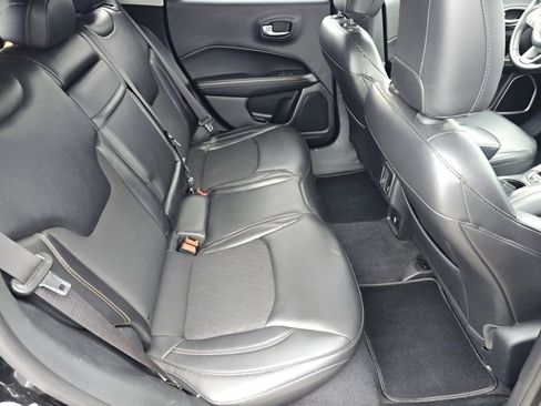 Used 2018 Jeep Compass Latitude image 5