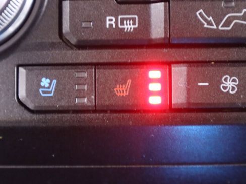 Used 2019 Ford F150 Lariat w/ Equipment Group 502A Luxury image 31