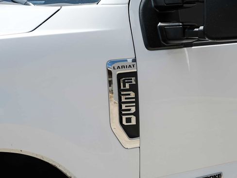 Used 2021 Ford F250 Lariat w/ Lariat Value Package AWD/4WD image 50