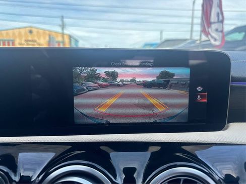 Used 2020 Mercedes-Benz CLA 250 image 21