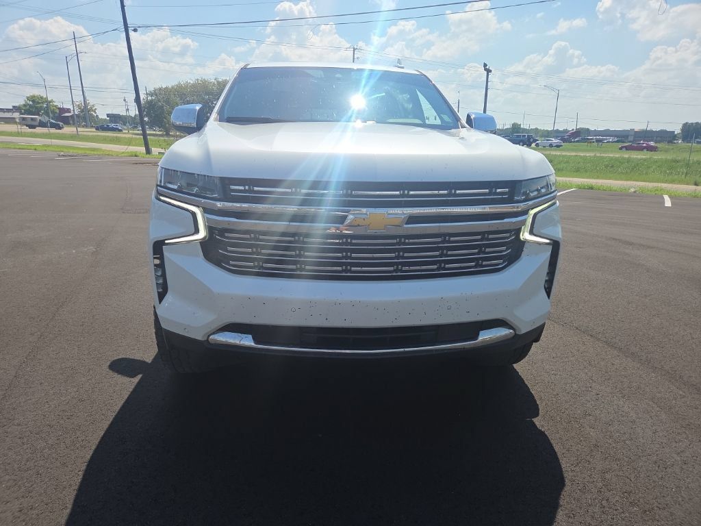 Used 2024 Chevrolet Tahoe Premier AWD/4WD image 2