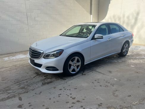 Used 2014 Mercedes-Benz E 350 4MATIC Sedan image 1