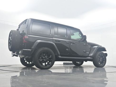 Used 2021 Jeep Wrangler Unlimited Sahara AWD/4WD image 30