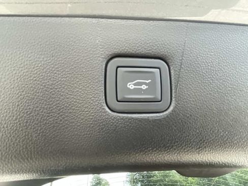 Used 2024 Chevrolet Blazer LT w/ Redline Edition FWD image 9