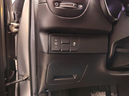 Used 2017 Kia Soul Base image 32