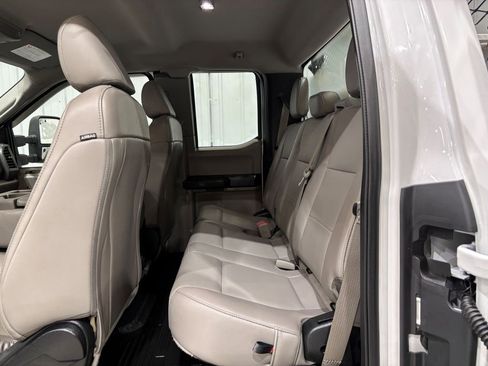 Used 2019 Ford F250 XL w/ Power Equipment Group image 13