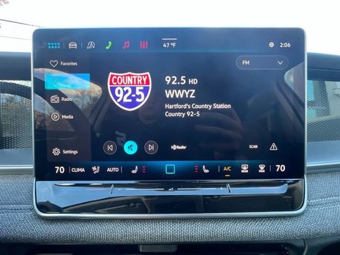 New 2025 Volkswagen Tiguan S image 16