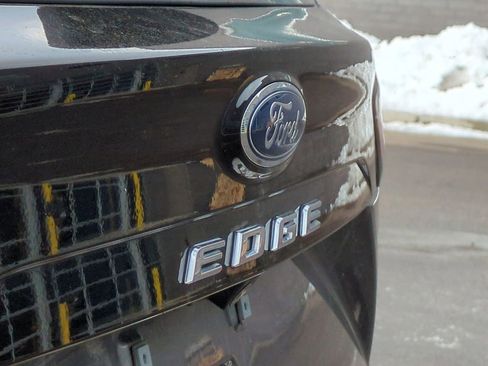 Used 2023 Ford Edge SEL w/ Convenience Package image 12