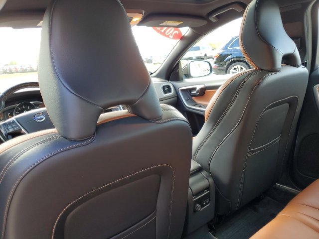 Used 2015 Volvo V60 T5 Platinum FWD image 29