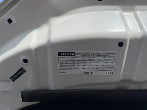 Used 2010 Toyota 4Runner Limited image 29