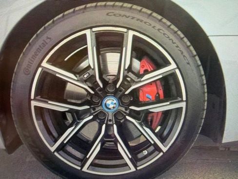 Used 2023 BMW i4 eDrive40 w/ M Sport Package RWD image 9