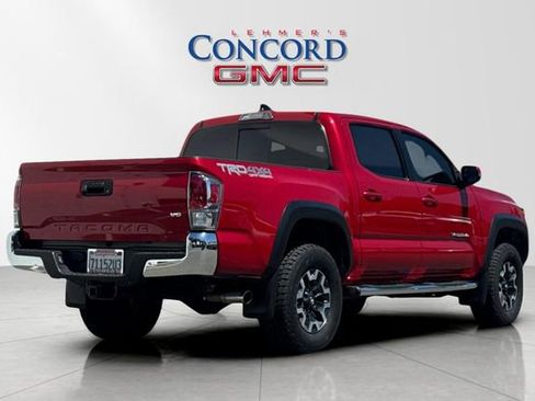 Used 2023 Toyota Tacoma TRD Off-Road AWD/4WD image 4
