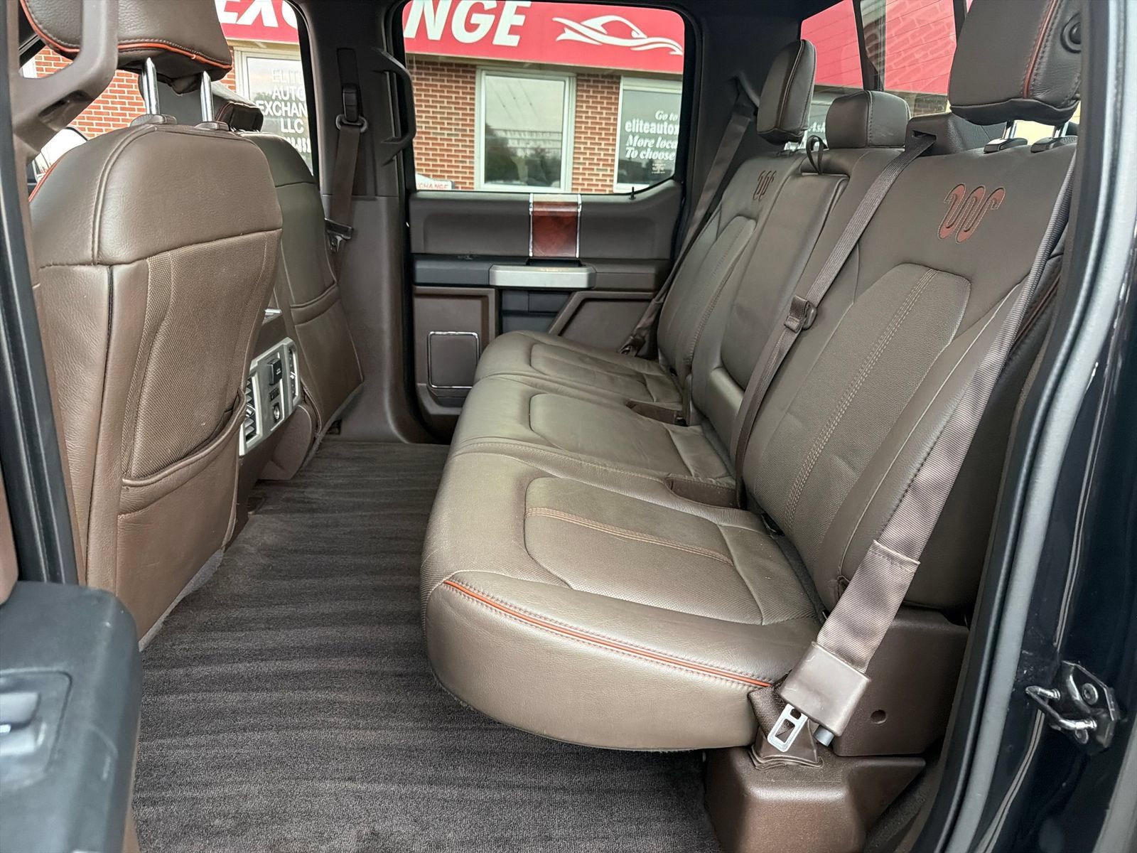 Used 2015 Ford F150 King Ranch w/ Equipment Group 601A Luxury AWD/4WD image 28