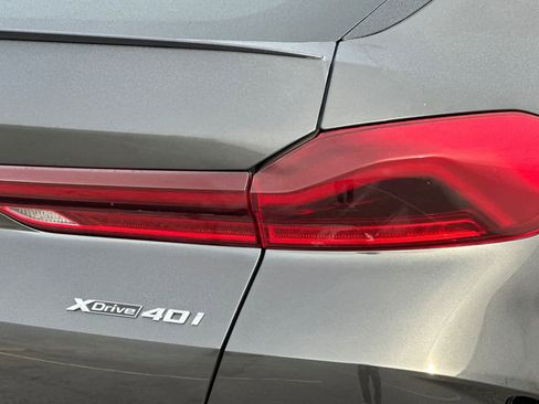 Used 2023 BMW X6 xDrive40i w/ Climate Comfort Package image 33