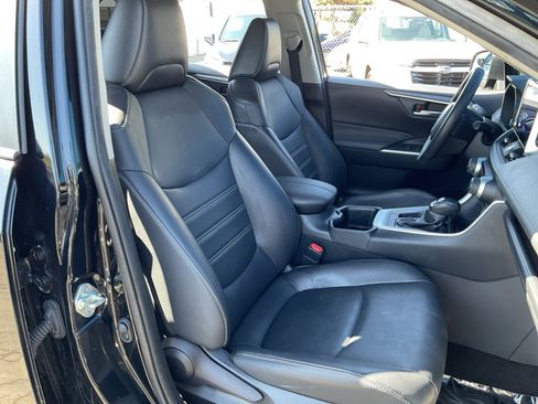 Used 2023 Toyota RAV4 XLE Premium FWD image 20
