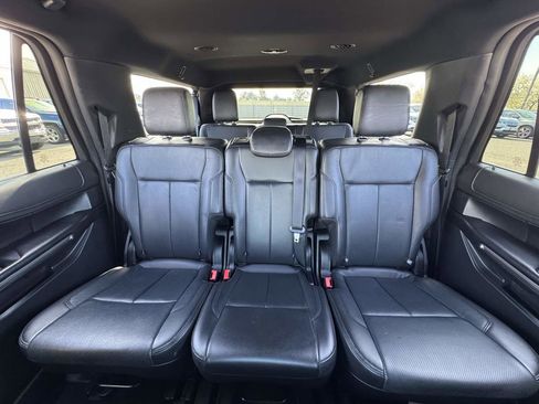 Used 2018 Ford Expedition Max XLT w/ Equipment Group 202A image 37