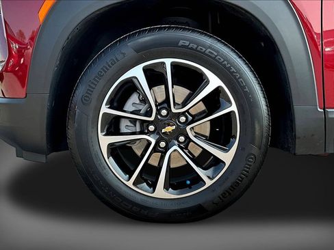 Used 2024 Chevrolet TrailBlazer LT FWD image 32