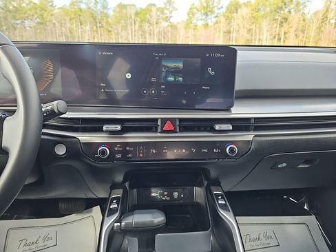 Used 2024 Kia Sorento EX w/ Panoramic Sunroof Package image 25