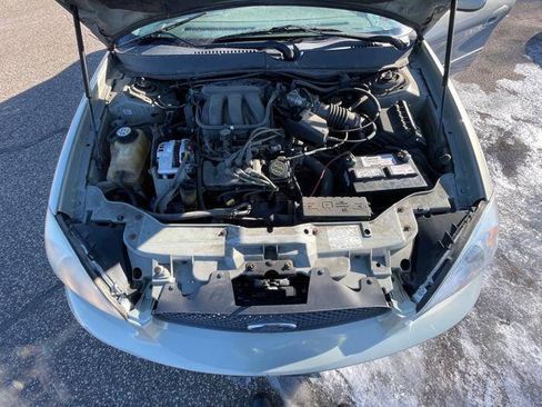 Used 2006 Ford Taurus SEL image 42