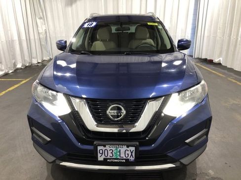 Used 2018 Nissan Rogue SV image 20