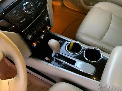 Used 2013 Nissan Pathfinder SL w/ SL Premium Pkg image 16