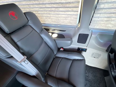 Used 2023 Chevrolet Express 2500 Extended image 49