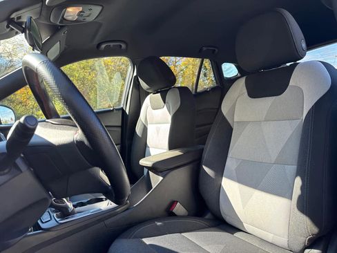 Used 2024 Chevrolet Trax RS w/ Driver Confidence Package image 14