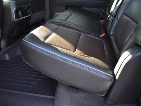 Certified 2025 GMC Sierra 1500 Denali image 9