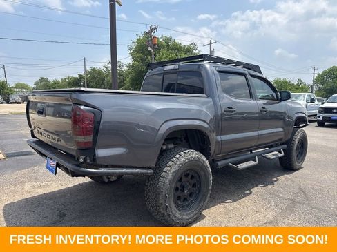 Used 2018 Toyota Tacoma SR w/ SR Convenience Package RWD image 2