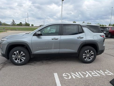 New 2026 Chevrolet Equinox LT FWD image 5