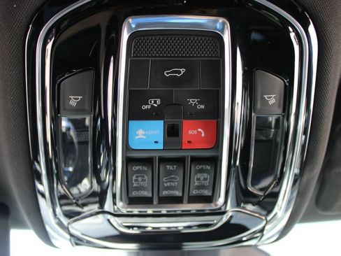 Used 2021 Jeep Grand Cherokee L Overland AWD/4WD image 23
