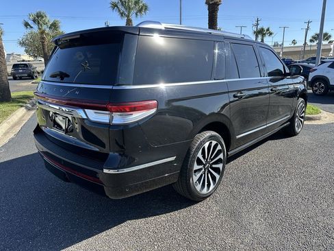 Used 2023 Lincoln Navigator L Reserve image 6