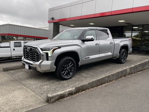Used 2022 Toyota Tundra 1794 Edition w/ TRD Off-Road Package AWD/4WD image 4